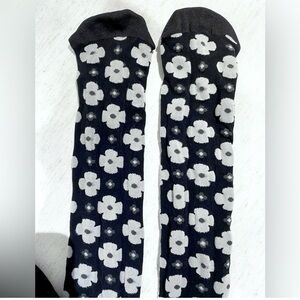 Floral Patterned Tights - Black & Grey